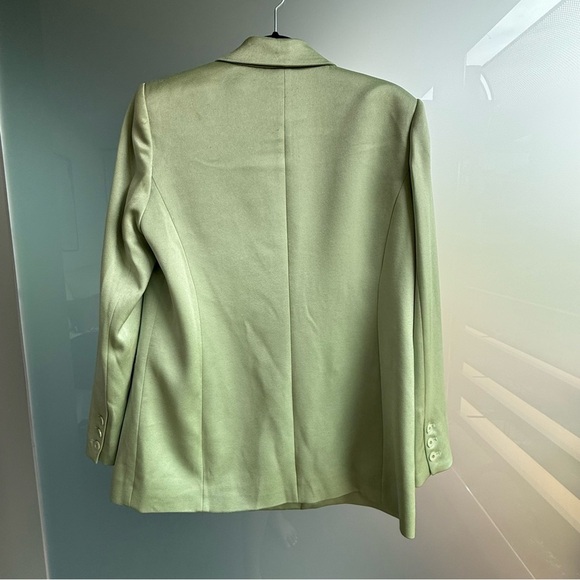🪩Alice + Olivia Satin Light Green Blazer - Picture 7 of 8